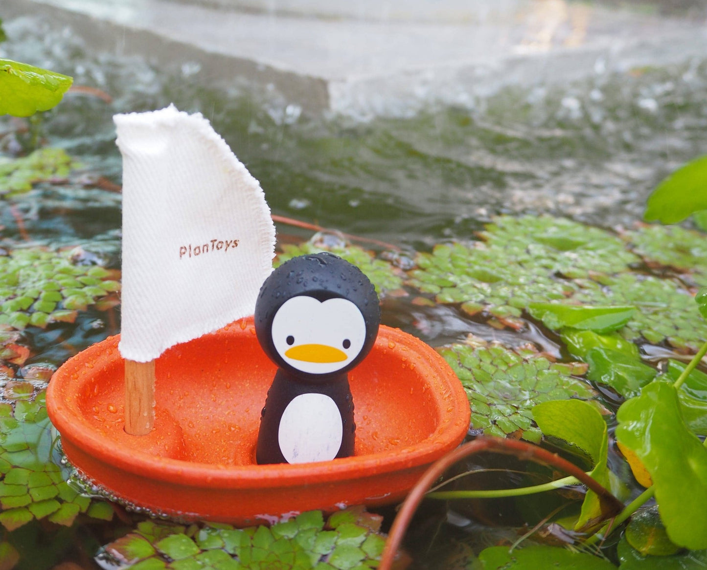 Arctic Sailing Boat Bath Toy - Penguin - Afternoon Lark