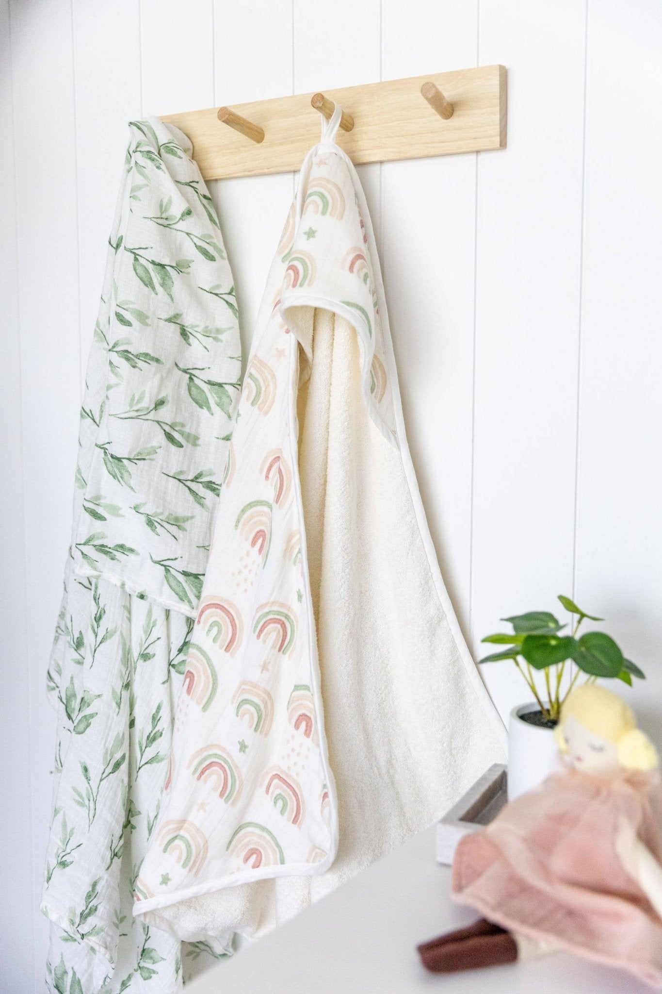 Parker Baby Hooded Towel | Rainbow - Afternoon Lark